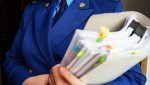 В Кологривском районе прокуратура требует ограничить доступ в заброшенный дом